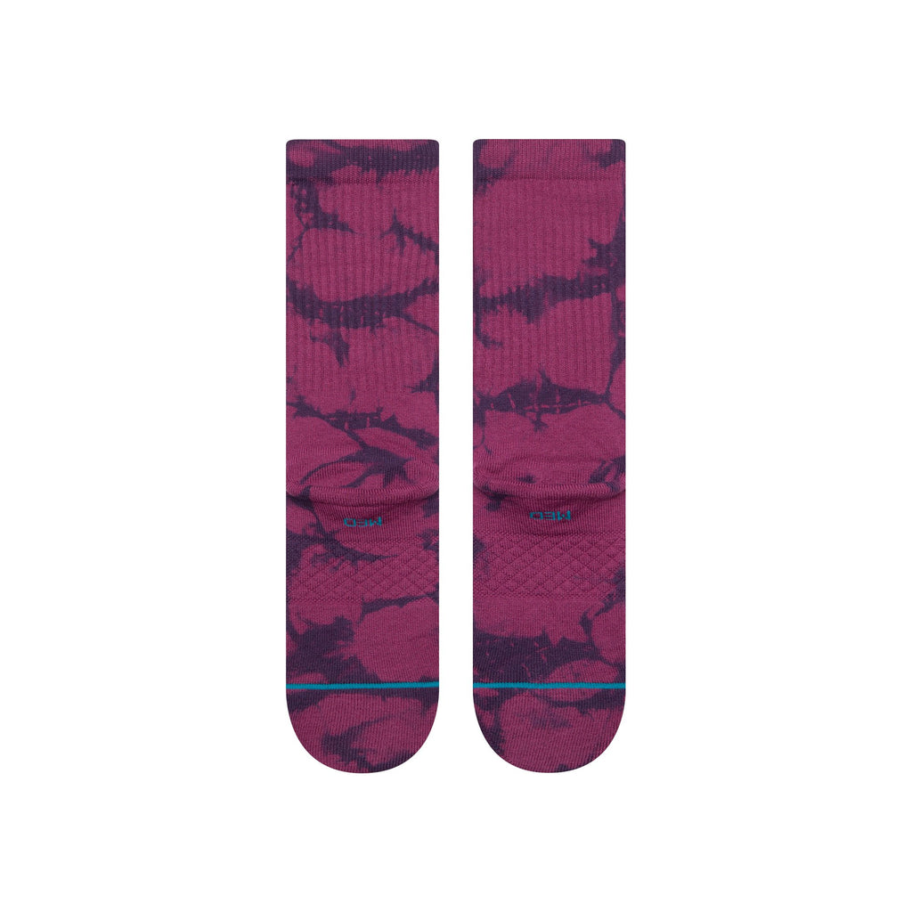 Stance mens Icon Dyed Crew socks in Navy with seamless toe closure for comfort and reduced irritation.